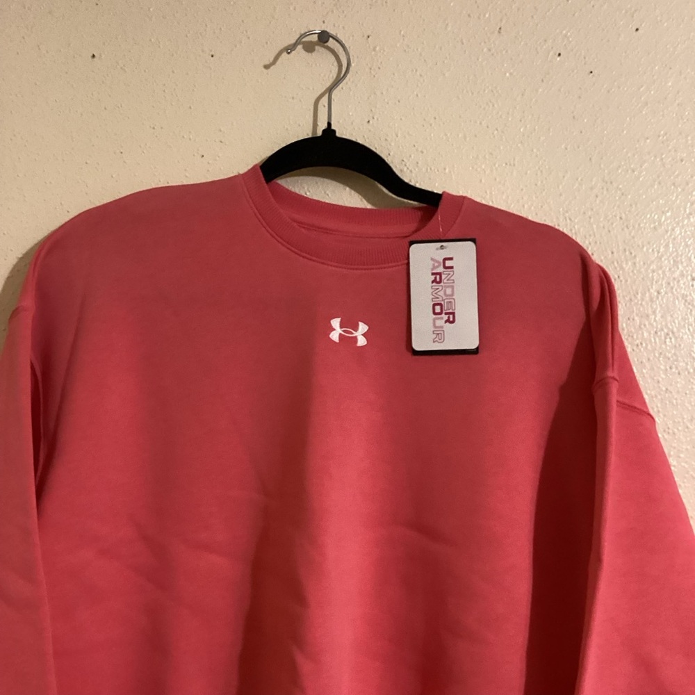 NWT Girls Junior Under Armour Coral Crewneck Sweatshirt Size Med